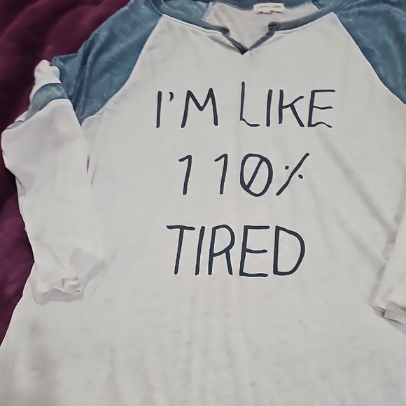 Casual Blue and White Graphic Tee - Picture 3 of 6